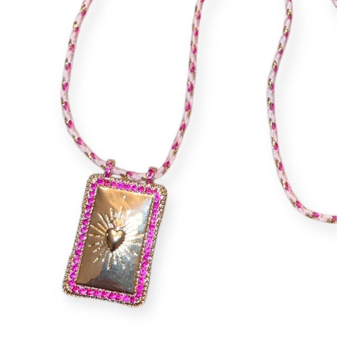 AITANA SACRED HEART NECKLACE